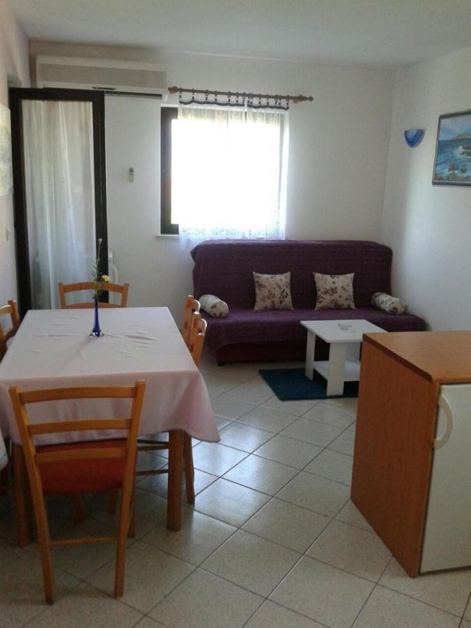 Apartments Magda Supetar Luaran gambar